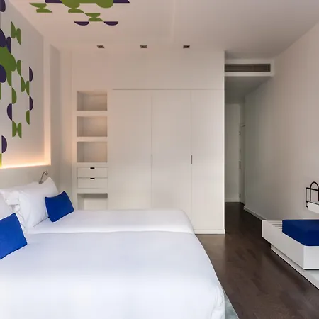 Mate Carla, 4* Barcelona