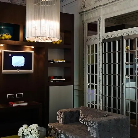 Mate Carla, Hotel 4*