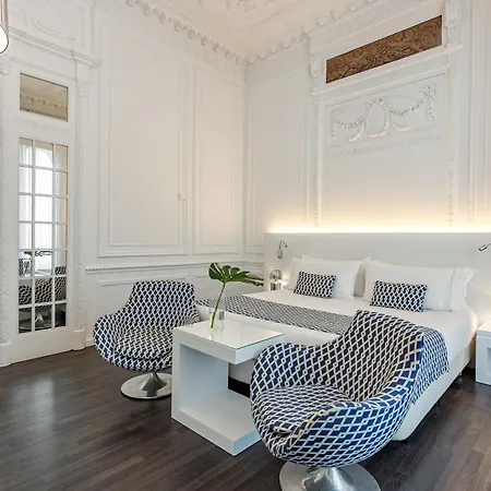 Mate Carla, Hotel 4*