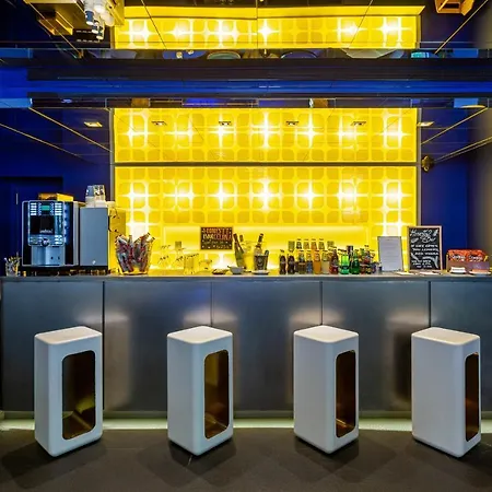 Mate Carla, 4* Barcelona