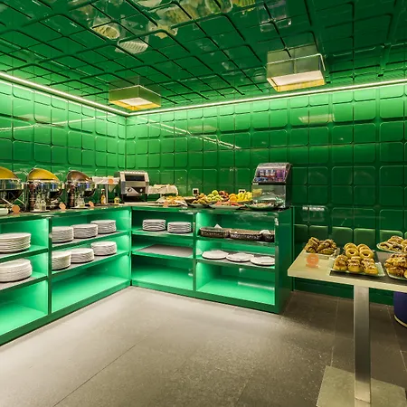 Mate Carla, 호텔 바르셀로나