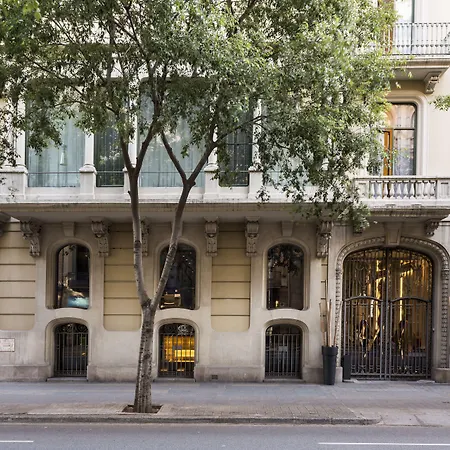 Mate Carla, Hotel Barcelona